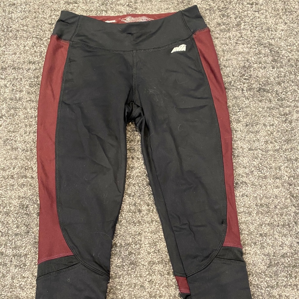 Avia maroon and black crop leggings